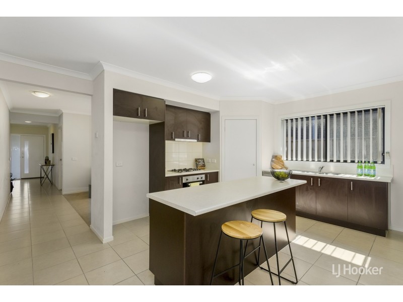 19 Seacoast Street, Point Cook VIC 3030