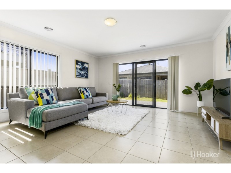 19 Seacoast Street, Point Cook VIC 3030