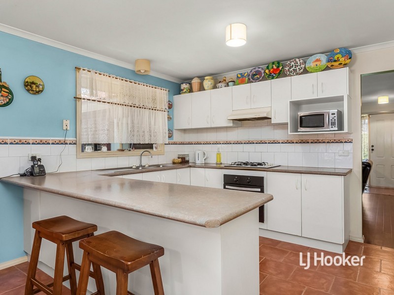 17 Seaside Close, Seabrook VIC 3028