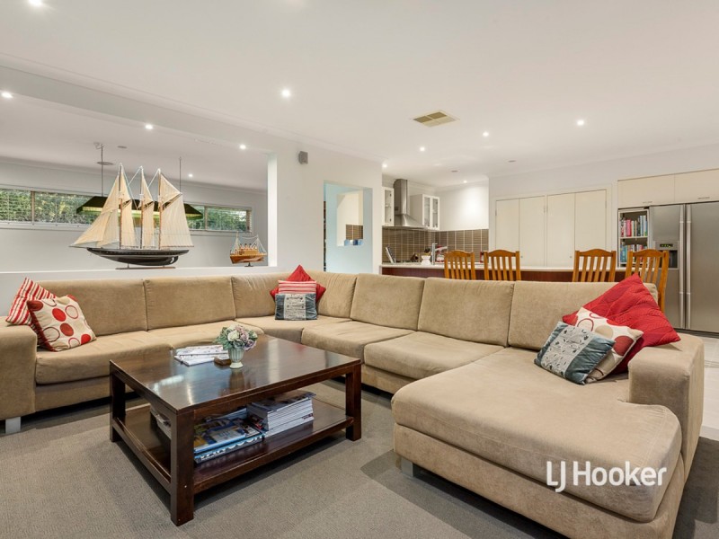 15 Dargy Amble, Point Cook VIC 3030