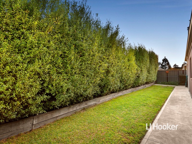 15 Dargy Amble, Point Cook VIC 3030