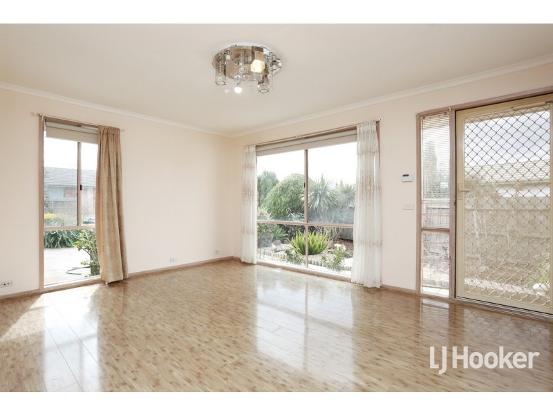 8 Macks Place, Hoppers Crossing VIC 3029