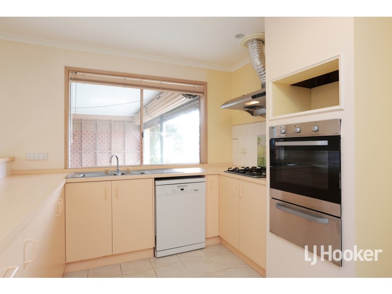 8 Macks Place, Hoppers Crossing VIC 3029