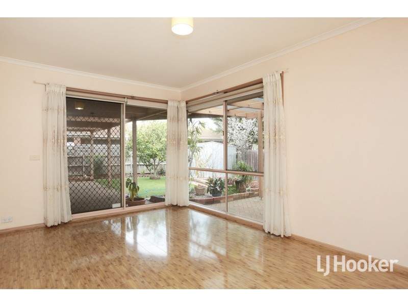 8 Macks Place, Hoppers Crossing VIC 3029