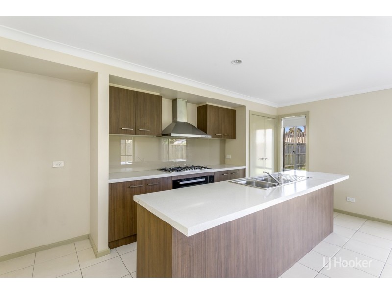 7 Kosa Avenue, Sunshine West VIC 3020