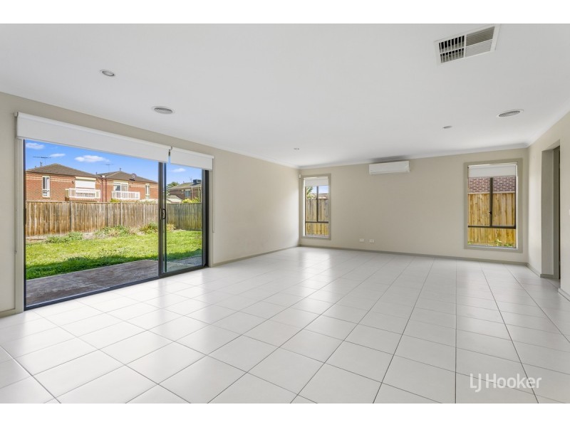 7 Kosa Avenue, Sunshine West VIC 3020