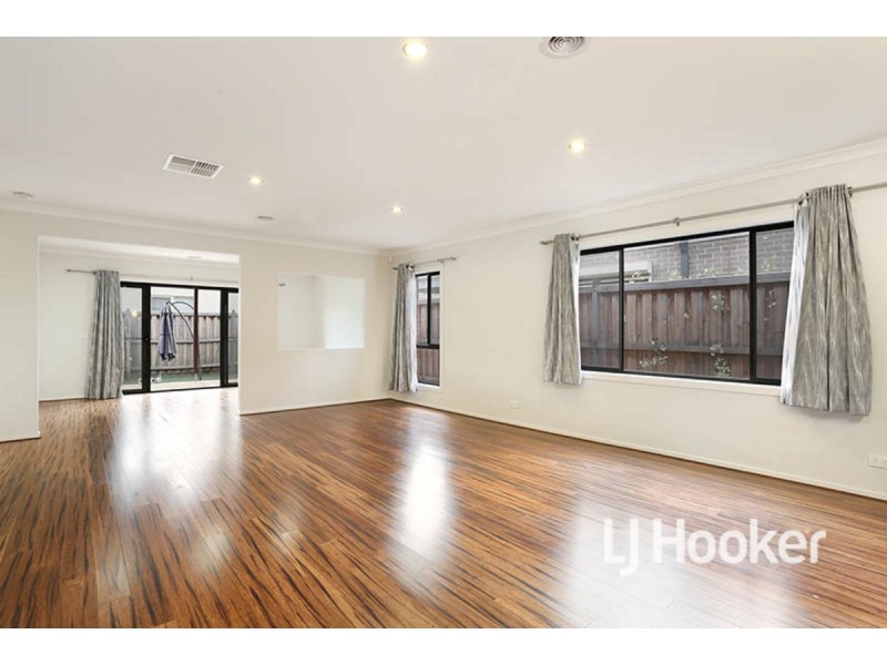 40 Hollywood Avenue, Point Cook VIC 3030