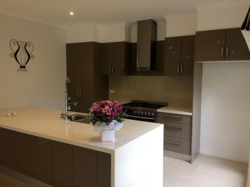 17 Siracusa Avenue, Point Cook VIC 3030