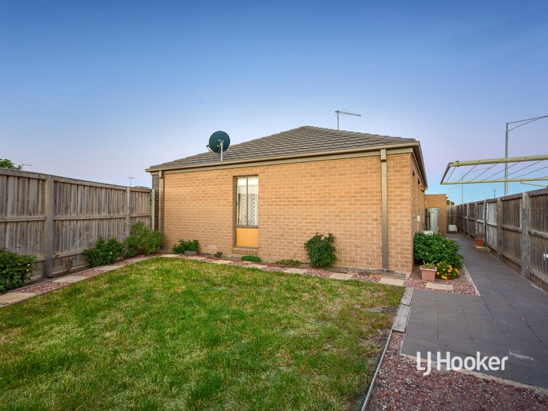 15/3 Campaspe Way, Point Cook VIC 3030