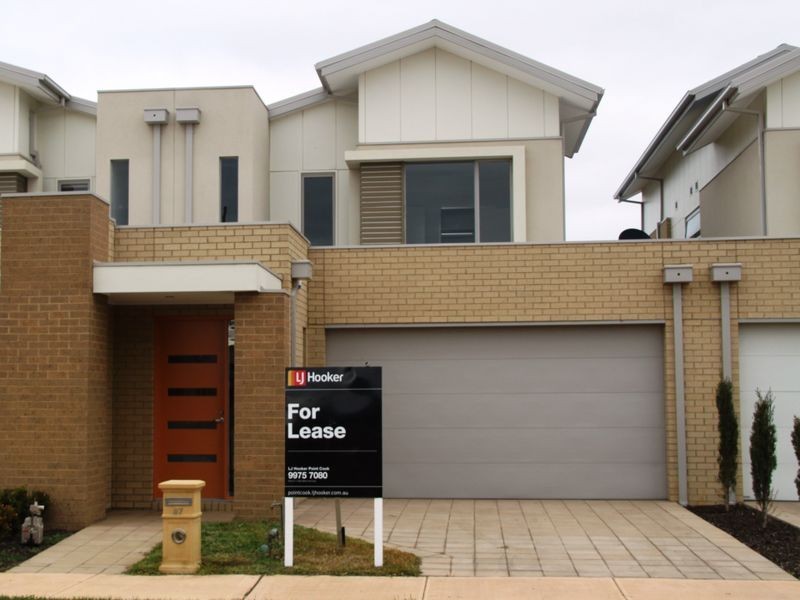 87 Broadbeach Circuit, Point Cook VIC 3030