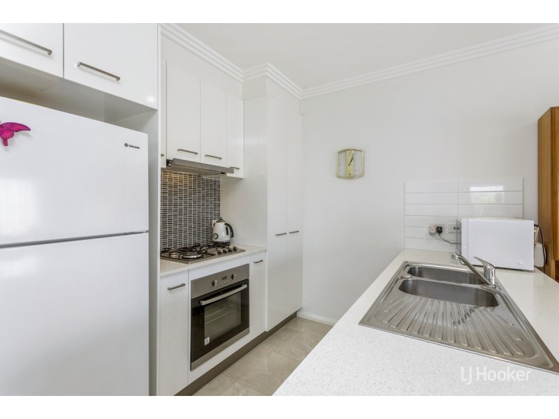 3/39 La Rochelle Boulevard, Point Cook VIC 3030