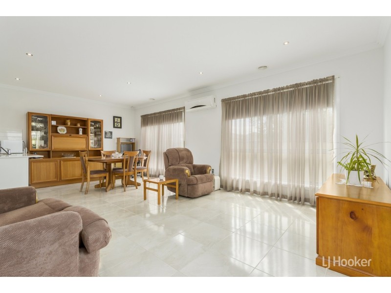 3/39 La Rochelle Boulevard, Point Cook VIC 3030