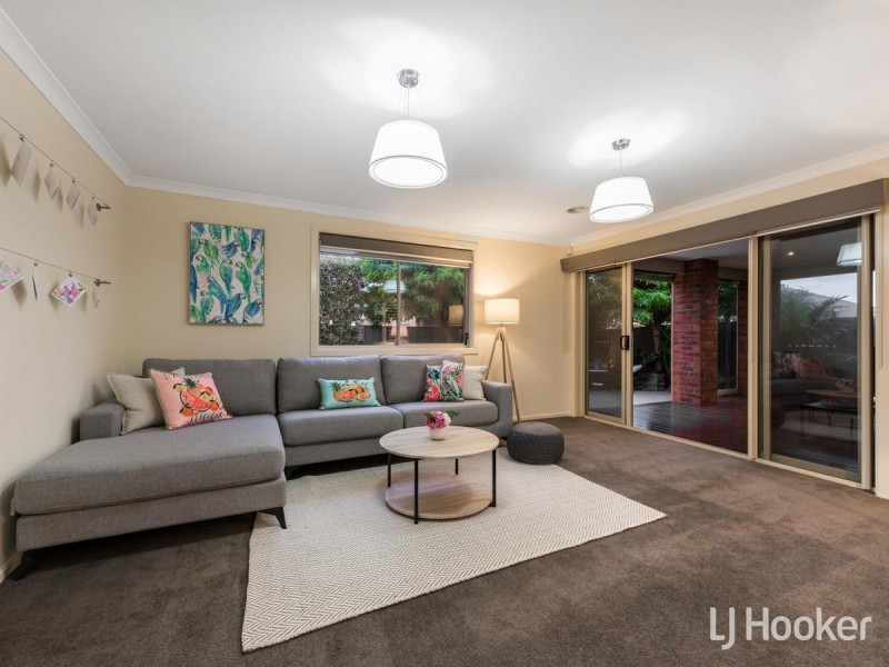 37 Peppertree Drive, Point Cook VIC 3030