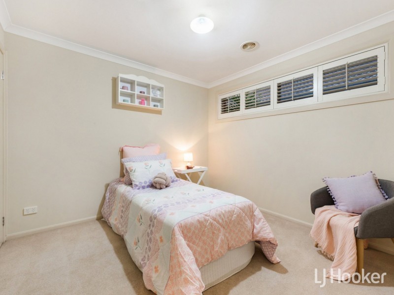 37 Peppertree Drive, Point Cook VIC 3030