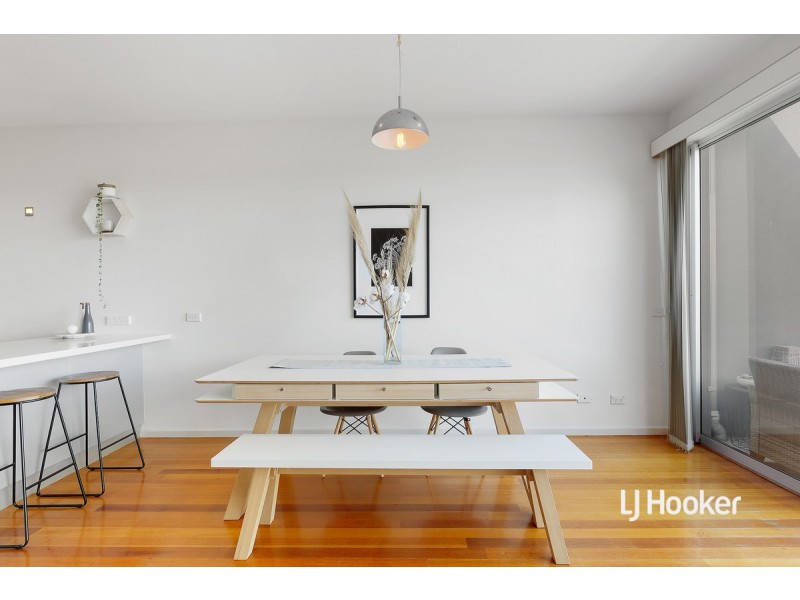 9/110 Sanctuary Lakes North Boulevard, Sanctuary Lakes VIC 3030