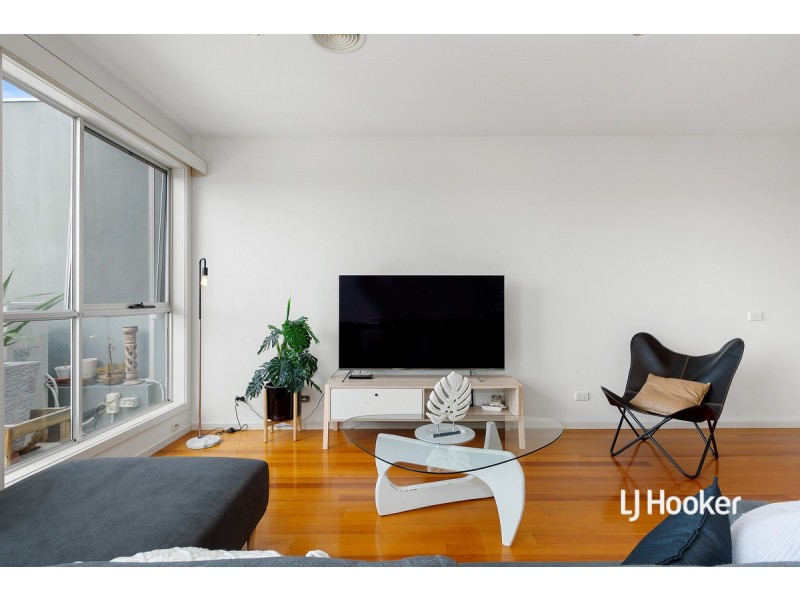 9/110 Sanctuary Lakes North Boulevard, Sanctuary Lakes VIC 3030