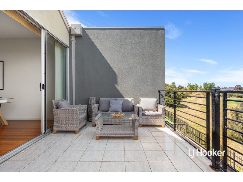 9/110 Sanctuary Lakes North Boulevard, Sanctuary Lakes VIC 3030