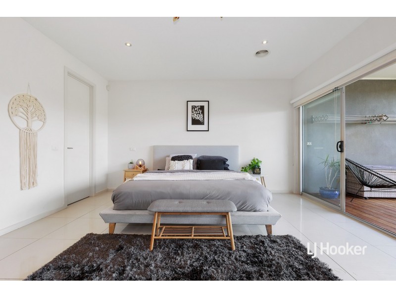 9/110 Sanctuary Lakes North Boulevard, Sanctuary Lakes VIC 3030