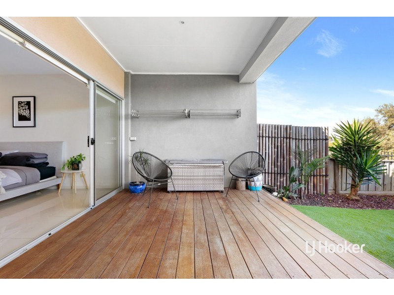 9/110 Sanctuary Lakes North Boulevard, Sanctuary Lakes VIC 3030