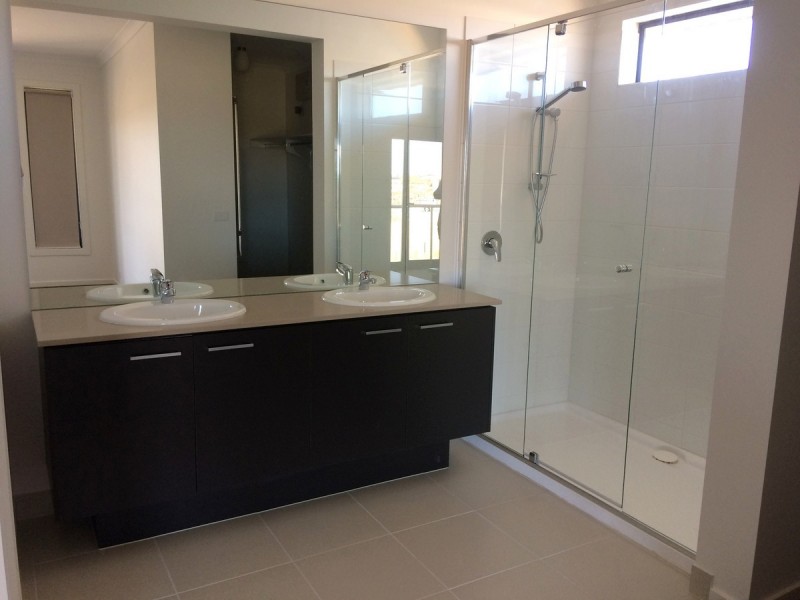 14 Living Crescent, Point Cook VIC 3030