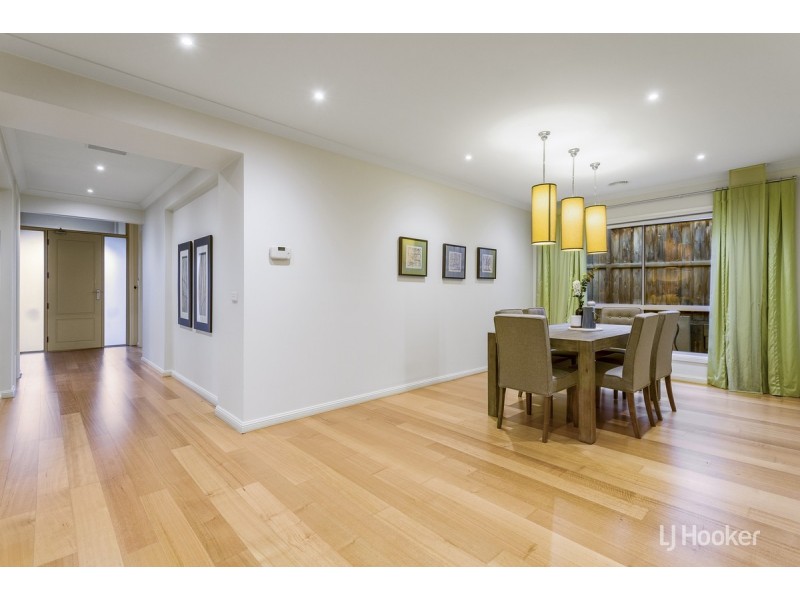 12 Lincoln Heath Boulevard, Point Cook VIC 3030