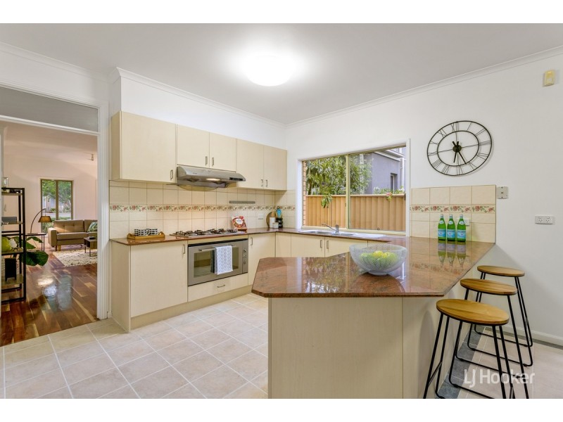 16 The Avenue, Caroline Springs VIC 3023