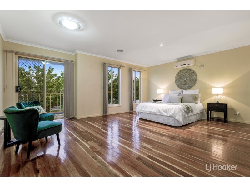 16 The Avenue, Caroline Springs VIC 3023