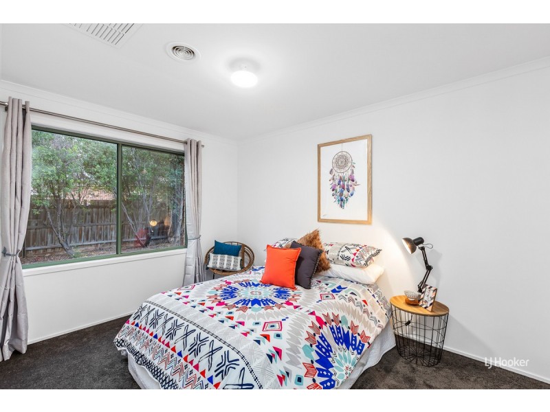 13 Willowgreen Way, Point Cook VIC 3030