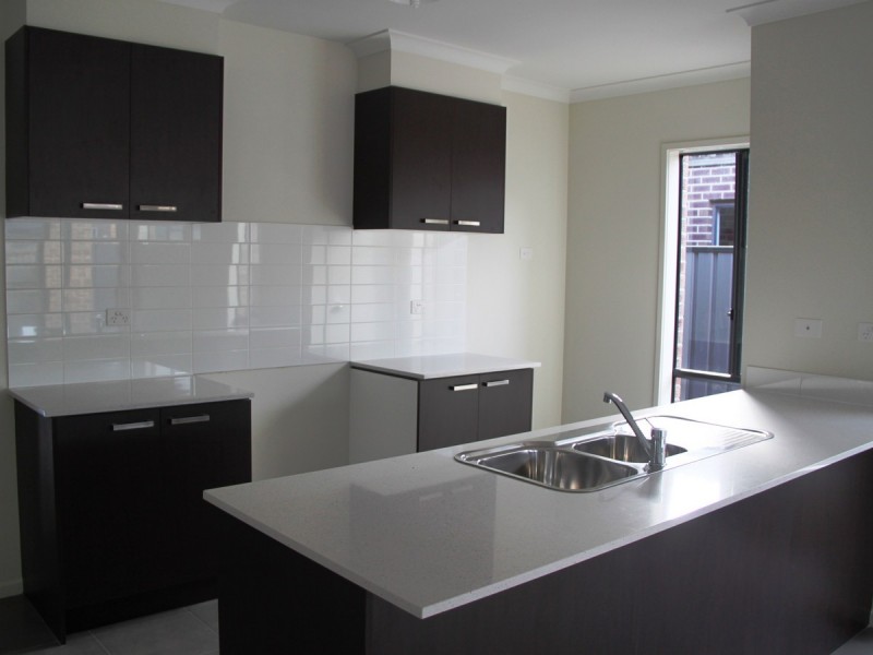 33 Terrene Terrace, Point Cook VIC 3030