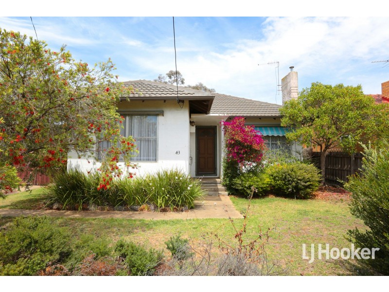 43 Woods Street, Laverton VIC 3028