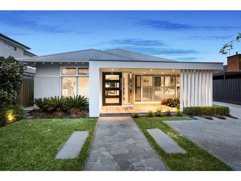 18 Curlew Avenue, Altona VIC 3018