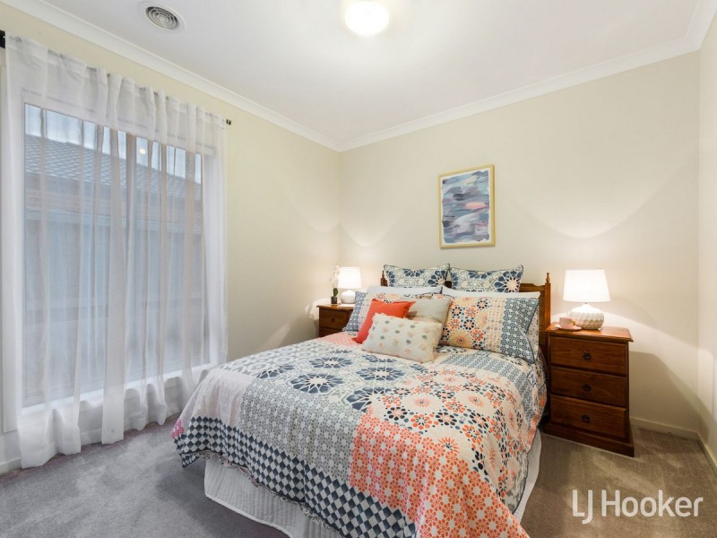 30 Lockheed Parade, Point Cook VIC 3030