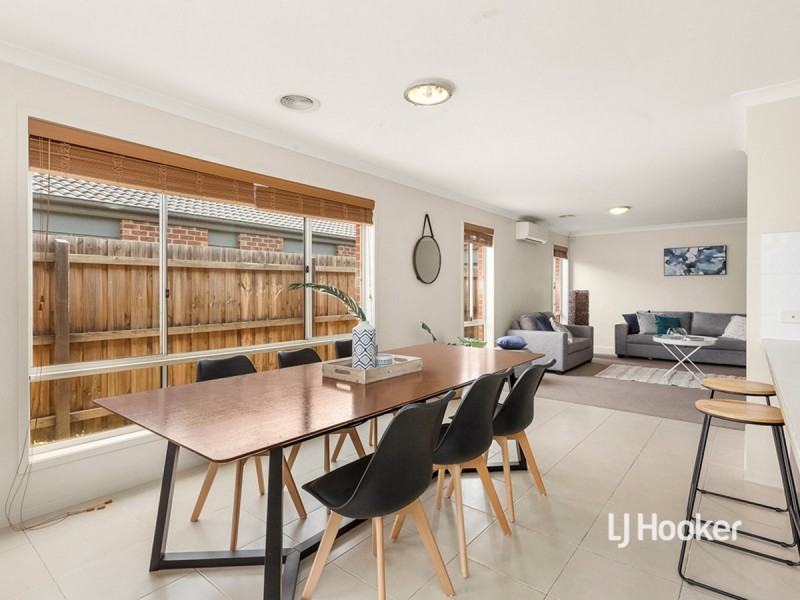 8 Surveyor Street, Wyndham Vale VIC 3024