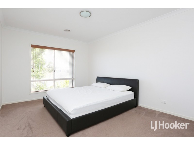 58 Spectacle Crescent, Point Cook VIC 3030
