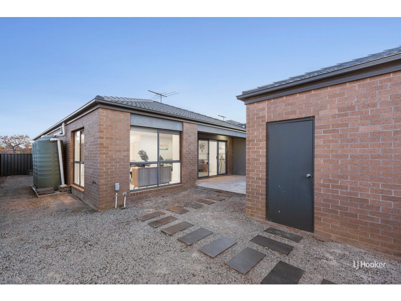 1/6 Sidney Nolan Walk, Point Cook VIC 3030