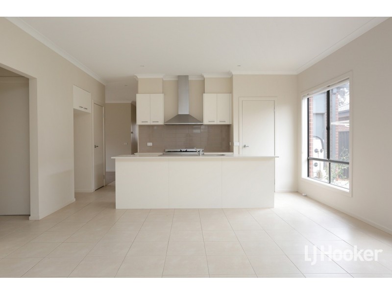 36 Bregman Esplanade, Wyndham Vale VIC 3024