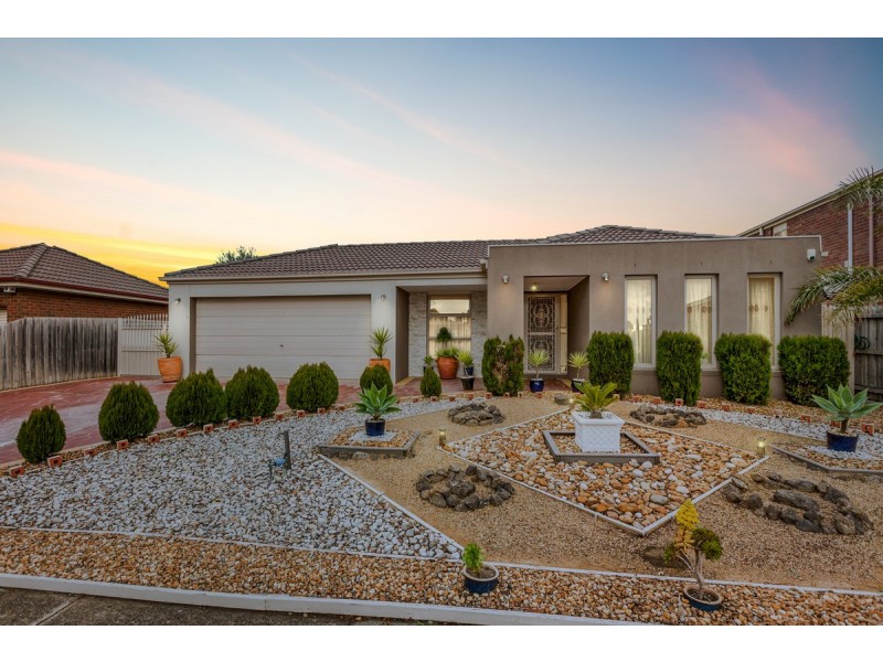 13 Aviemore Way, Point Cook VIC 3030