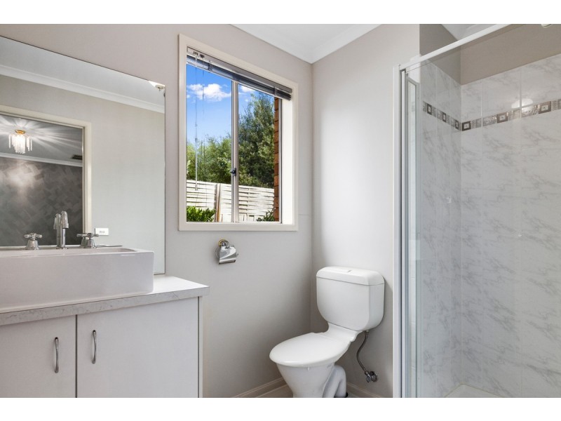 13 Aviemore Way, Point Cook VIC 3030