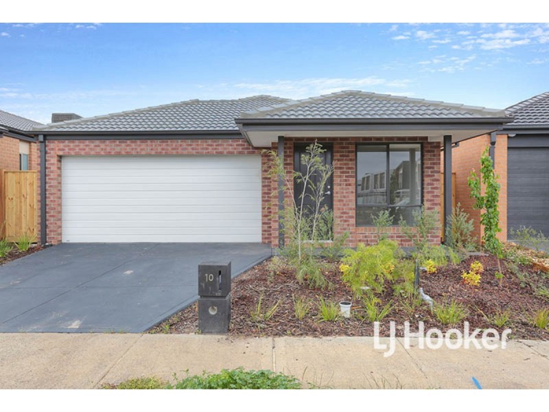 10 Neon Street, Point Cook VIC 3030