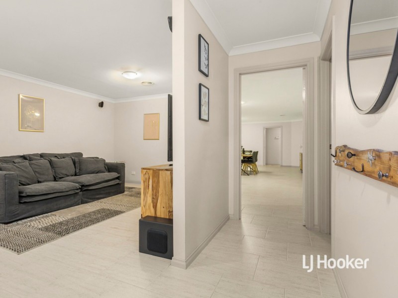 8 Monivae Court, Seabrook VIC 3028