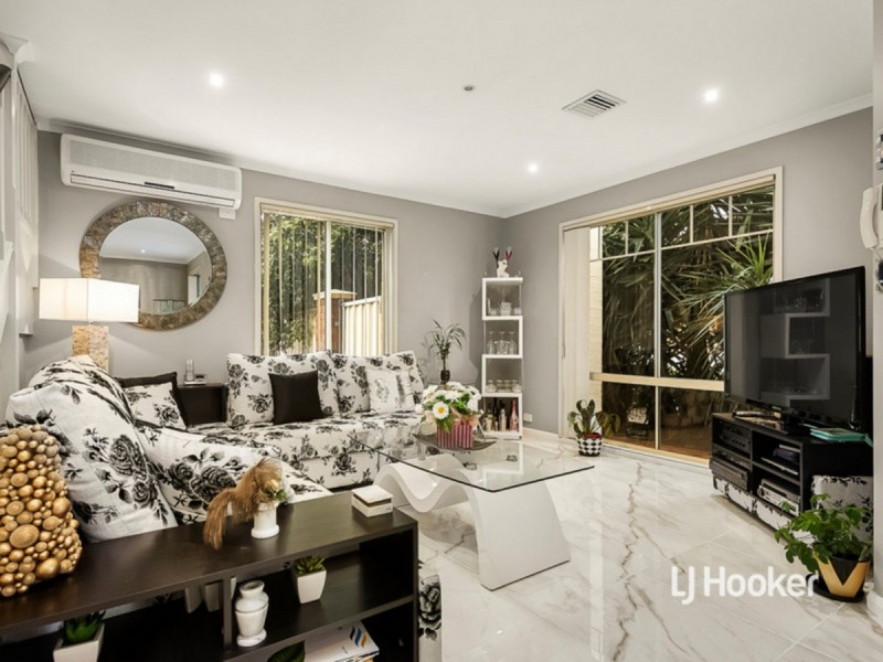 53 Kirkstone Road, Point Cook VIC 3030