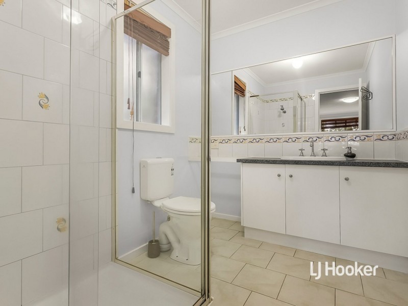 25 Truganina Avenue, Seabrook VIC 3028