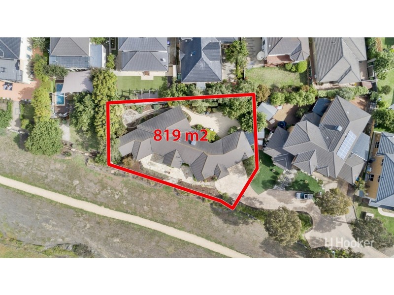 4 The Point, Sanctuary Lakes VIC 3030