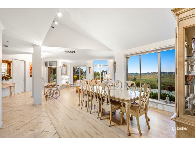 4 The Point, Sanctuary Lakes VIC 3030