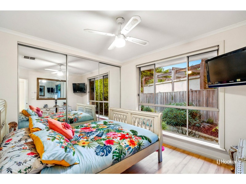 4 The Point, Sanctuary Lakes VIC 3030