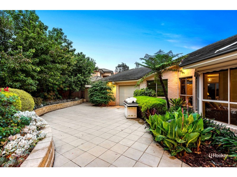 4 The Point, Sanctuary Lakes VIC 3030