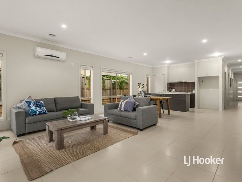 73 Middleton Drive, Point Cook VIC 3030