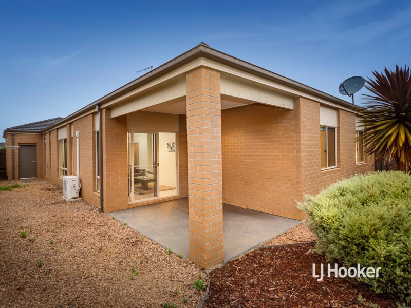 73 Middleton Drive, Point Cook VIC 3030