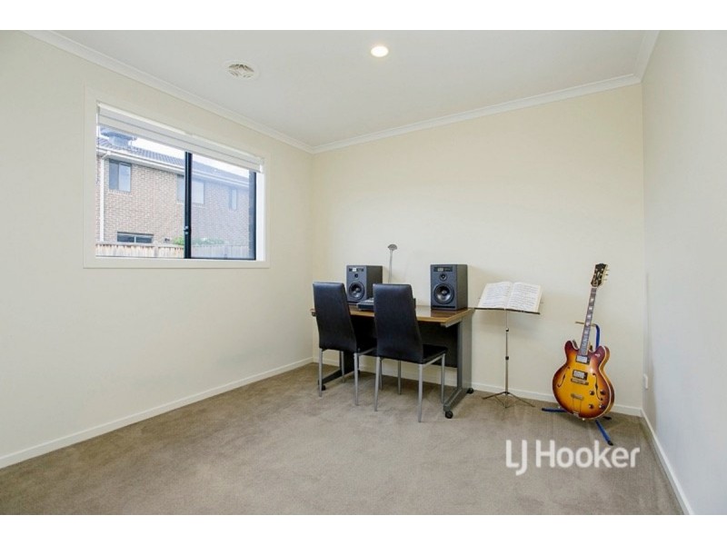 1 Lorne Way, Point Cook VIC 3030