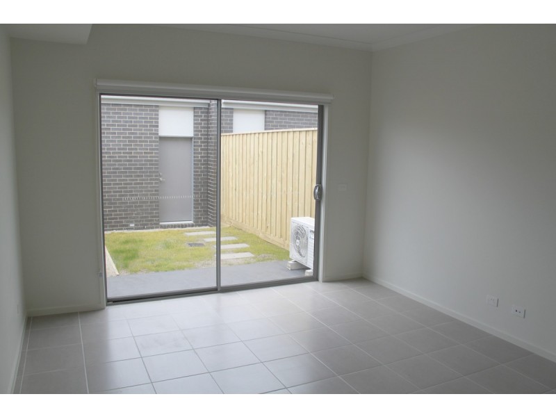 21 Grantham Walk, Williams Landing VIC 3027